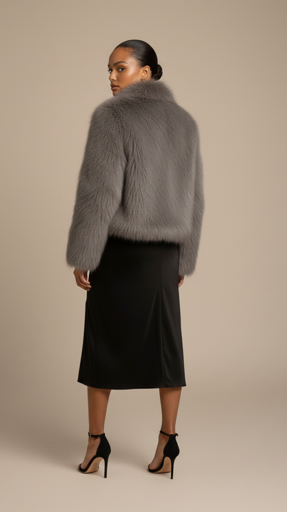 Kurz geschnittene Faux-Fur Jacke