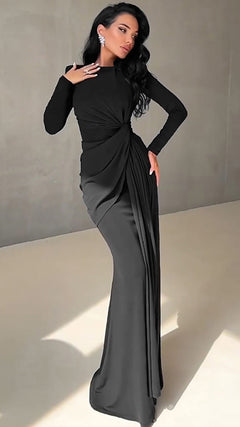Schwarzes Abendkleid mit Twist-Detail