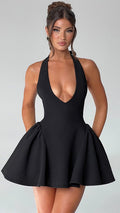 Elegantes Schwarzes Neckholder-Kleid