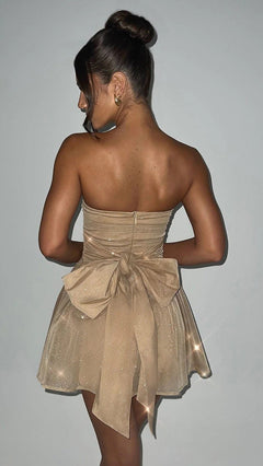 Elegantes Glitzerndes Beiges Kleid